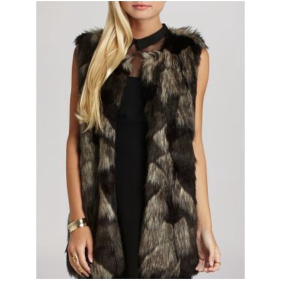 BCBG Faux Fur Women’s Vest Multicolor Old Money- M - Picture 11 of 11